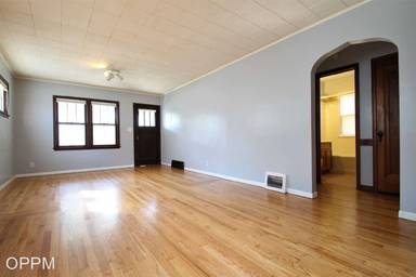 Main picture of 4501 S 38th St