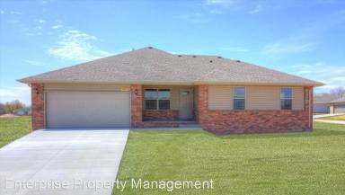 Main picture of 1310 S Lorraine Ave