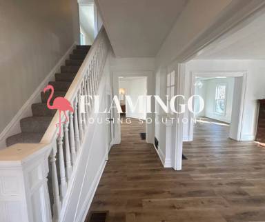 Main picture of 2416 Wayne Ave