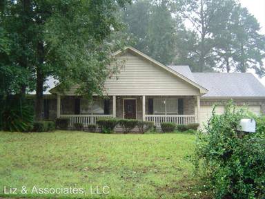 Main picture of 140 Lexington Dr