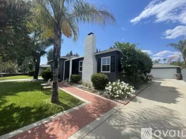 Main picture of 459 Stanford Dr