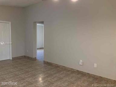 Main picture of 2863 W 75th Ter