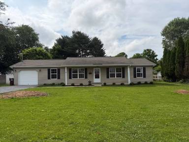 Main picture of 341 N 2nd St