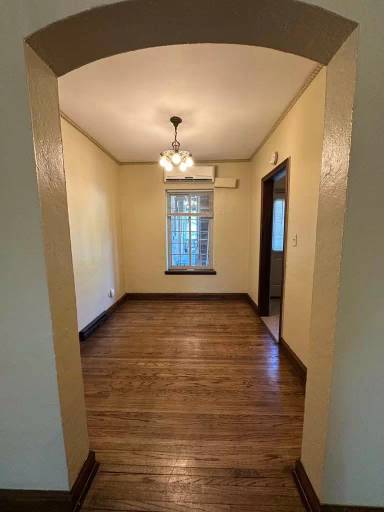 Main picture of 1209 Berdan Ave