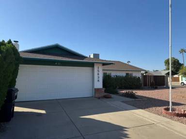 Main picture of 15638 N 54th St
