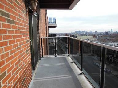 Main picture of 425 Broadway