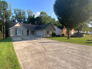 Main picture of 645 Clearwater Pl