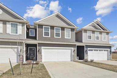 Main picture of 2606 NW 35th Ln