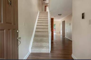 Main picture of 250 Misty Point Ln