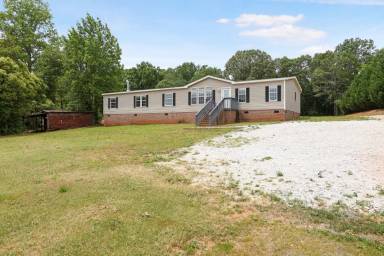 Main picture of Spacious double wide