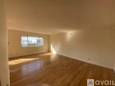 Main picture of 690 Mariposa Ave