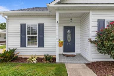 Main picture of 506 Cedar Ave