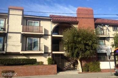 Main picture of 10711 Victory Blvd