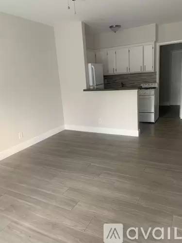 Main picture of 3212 SE 7th St