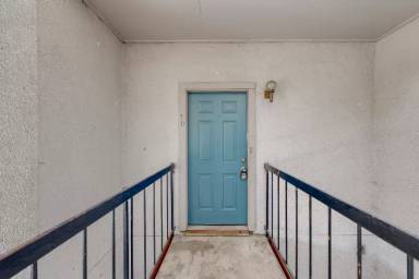 Main picture of Twin Oaks Condos