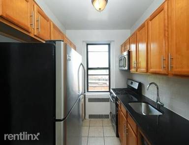 Main picture of 3988 49th St