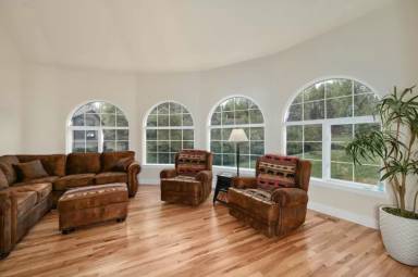Main picture of 987 Keystone Dr