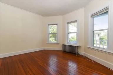 Main picture of 69 Elmwood St