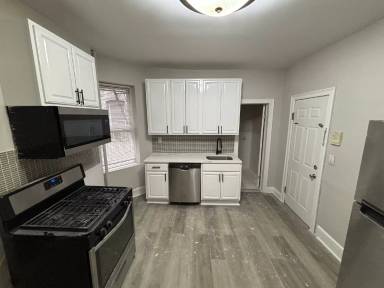 Main picture of 5304 Palisade Ave