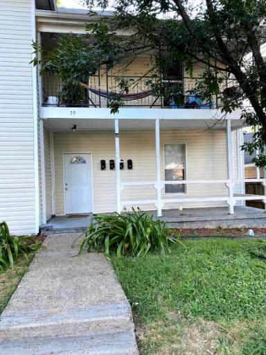 Main picture of 39 N Merton St