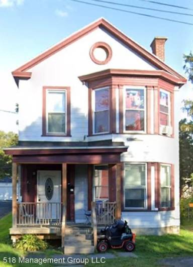 Main picture of 112 2nd Ave