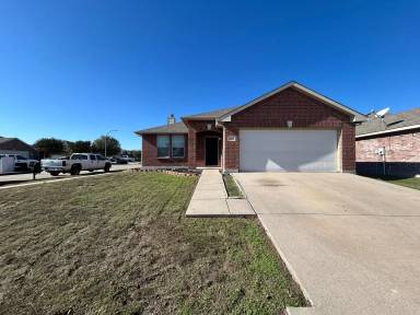 Main picture of 5752 Talons Crest Cir