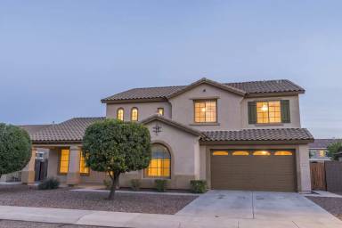 Main picture of 14311 W Lisbon Ln