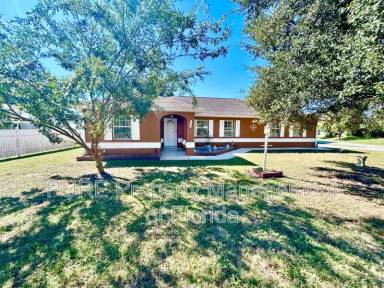 Main picture of 6570 SW 85th St