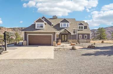 Main picture of 700 Apple Ridge Rd