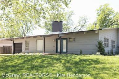 Main picture of 3708 S Florence Ave