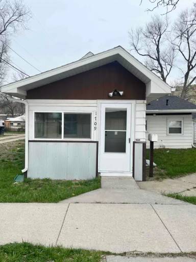 Main picture of 1709 7th Ave N