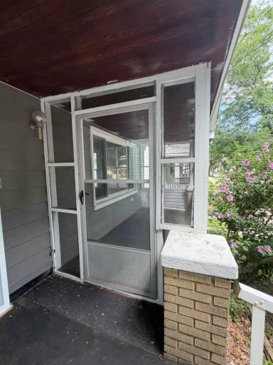 Main picture of 3644 W 47th St