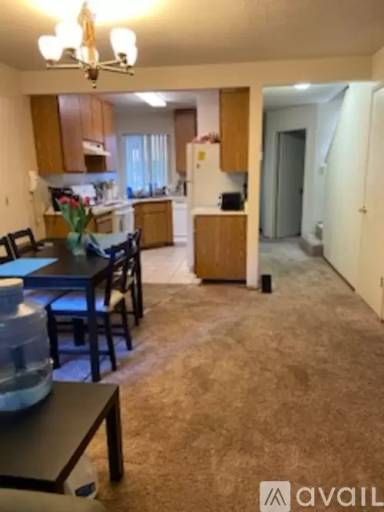 Main picture of 691 Adams St