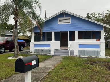 Main picture of 107 W Stuart Ave