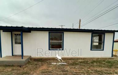 Main picture of 1017 N Main Ave