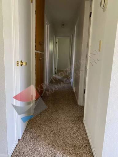 Main picture of 711 Murphy Dr