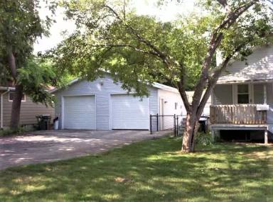 Main picture of 3702 Hillcrest Dr