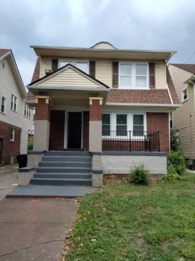 Main picture of 3284 Hazelwood St