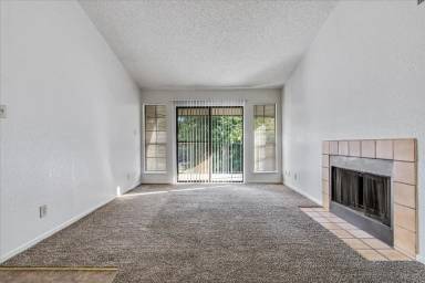 Main picture of 8824 Old McGregor Rd