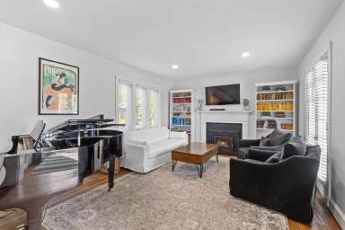 Main picture of 4500 Eastway