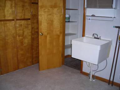 Main picture of 410 W Philip Ave