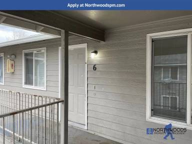 Main picture of 754 N Riverside Ave