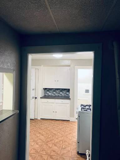 Main picture of 2029 Arnold Ave SW
