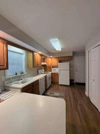 Main picture of 601 Fairview Ave