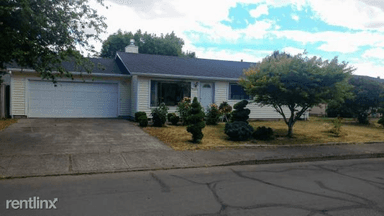 Main picture of 3628 Meadow Park Loop NE