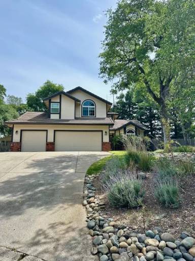Main picture of 515 Adriana Pl