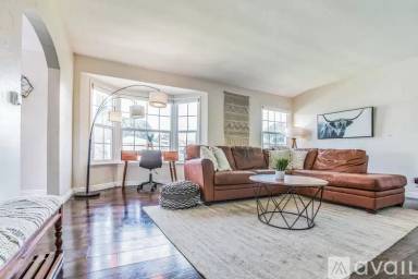 Main picture of 2537 Magnolia Ave