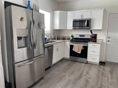 Main picture of 121 Burlington St