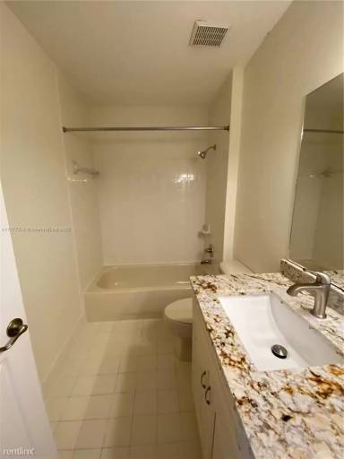 Main picture of 4027 NW 92nd Ave