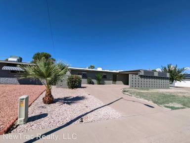 Main picture of 3202 W Willow Ave